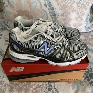 NWT New Balance 758 Moyen Size 10.5 D